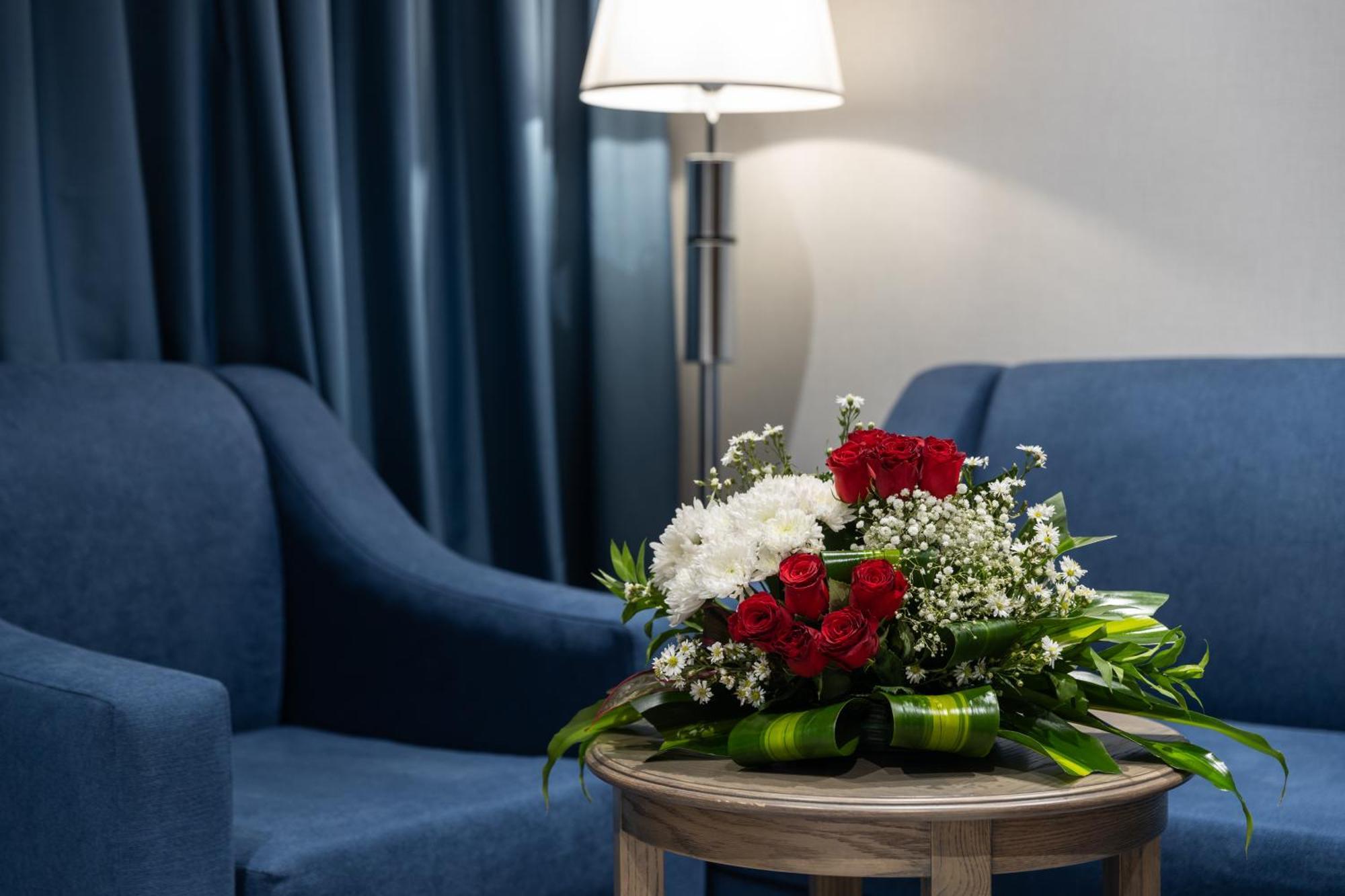 View Al Madinah Hotel Medina Екстер'єр фото